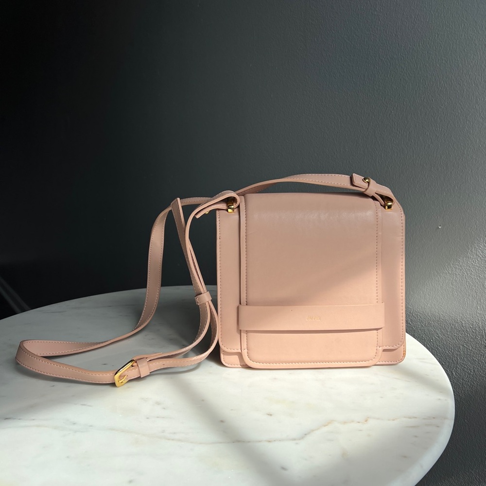Light pink bag, only worn a few times!